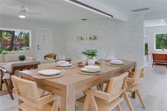 819 Hollywood Blvd in Hollywood, FL - Building Photo - Building Photo