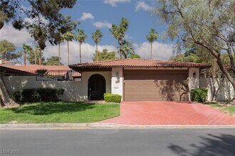 2012 Calle de Espana in Las Vegas, NV - Building Photo - Building Photo