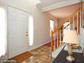 2539 James Maury Dr in Herndon, VA - Foto de edificio - Building Photo