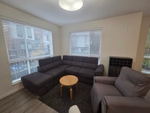 20087 68 Av in Langley, BC - Building Photo - Building Photo