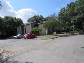 3843 Barrington St, Unit 257 in San Antonio, TX - Building Photo