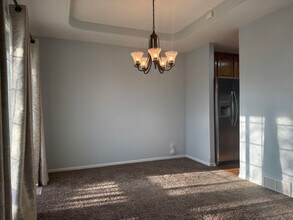 1908 Franklin Dr in Papillion, NE - Building Photo - Building Photo
