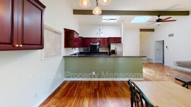 4918 Chaparral Way in San Diego, CA - Building Photo - Building Photo