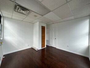 166 15th St-Unit -#4 in Jersey City, NJ - Building Photo - Building Photo