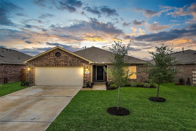 property at 20730 Southern Wds Blvd