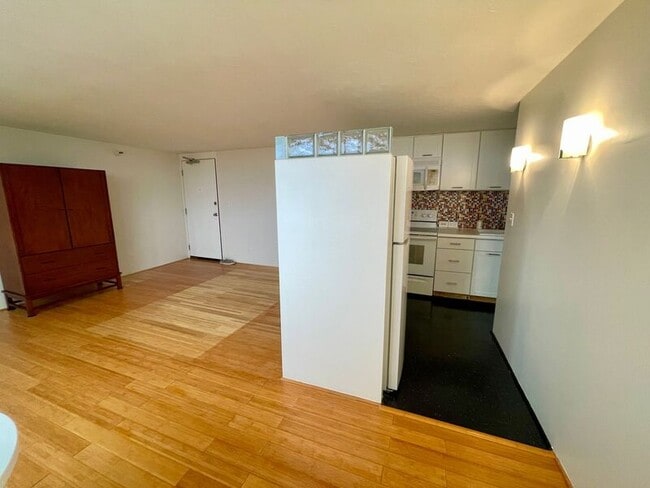 1060 Kamehameha Hwy in Pearl City, HI - Building Photo - Building Photo