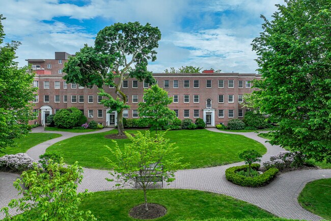 40 Browne St in Brookline, MA - Building Photo - Building Photo