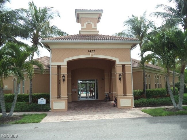 property at 2447 Laurentina Ln