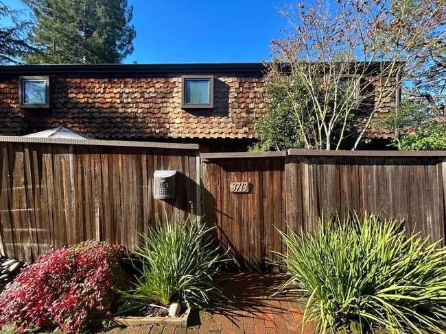 property at 3713 W Rd