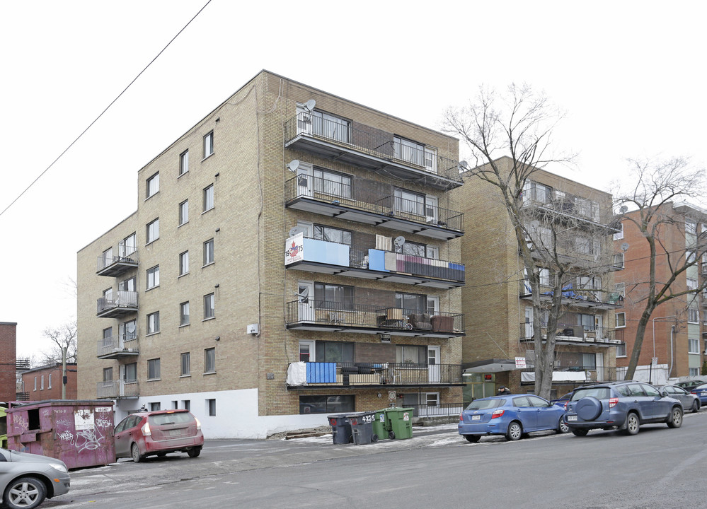 4715-4725 Bourret Av in Montréal, QC - Building Photo