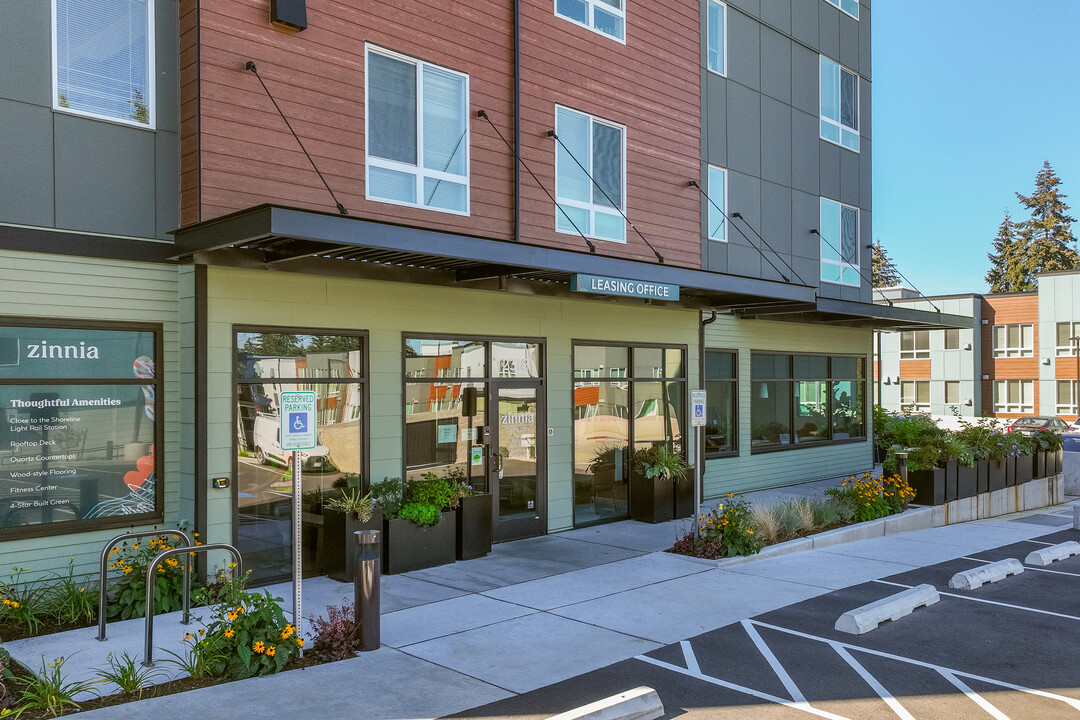 Zinnia in Shoreline, WA - Foto de edificio