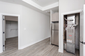 814 W 18th St, Unit 3M in Chicago, IL - Building Photo - Building Photo