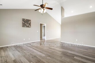 403 Cherry St in Pea Ridge, AR - Foto de edificio - Building Photo