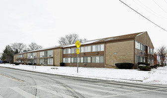 Chicago Crossings Apartments