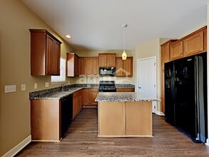 220 Solitude Cir in Goodlettsville, TN - Building Photo - Building Photo