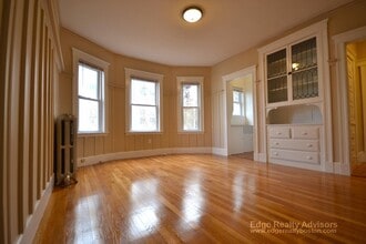 70 Brayton Rd, Unit 1 in Boston, MA - Building Photo - Building Photo