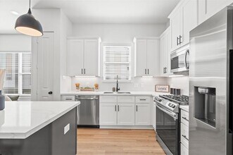 1309 Oak Tree Dr in Houston, TX - Building Photo - Building Photo