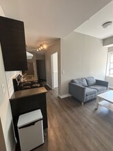 269 Sunview St in Waterloo, ON - Building Photo - Building Photo