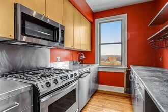 1725 Lanier Pl NW in Washington, DC - Building Photo - Building Photo