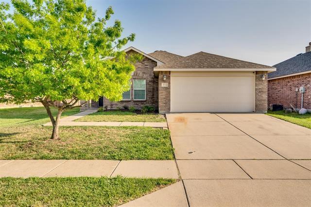5701 Talons Crest Cir in Fort Worth, TX - Building Photo