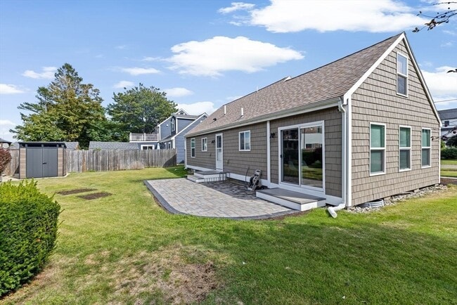 15 Packard Ave in Hull, MA - Building Photo - Building Photo