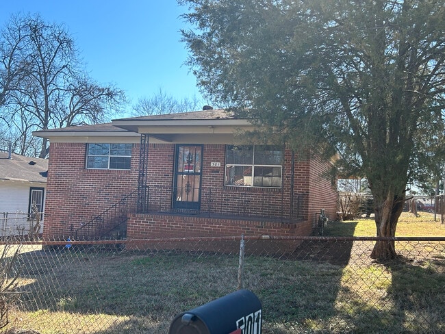 property at 501 Jerry Coleman St