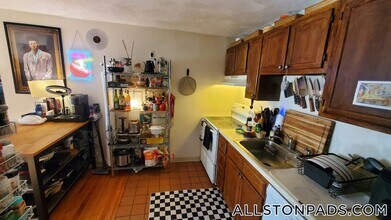 245 Kelton St in Boston, MA - Building Photo - Building Photo