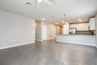 1851 Superior Ct in Poinciana, FL - Foto de edificio - Building Photo