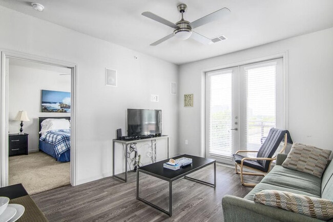 3030 Elizabeth St in Dallas, TX - Building Photo - Building Photo