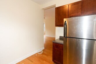 3731 N Pine Grove Ave in Chicago, IL - Building Photo - Building Photo