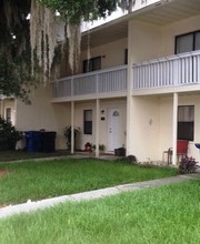 390 Carol Blvd in Auburndale, FL - Foto de edificio - Building Photo