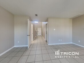 652 Totem Trail Dr in La Marque, TX - Building Photo - Building Photo