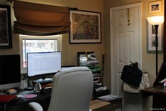 32 Bellview Ave in Brookhaven, NY - Building Photo - Building Photo