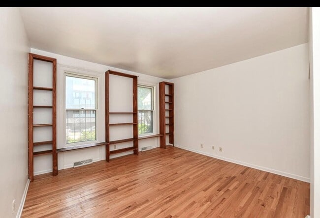 property at 2315 N Oakland Ave