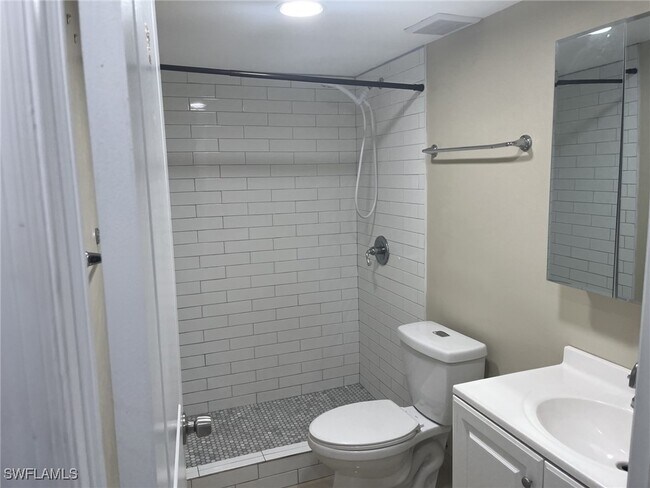 608 Gerald Ave in Lehigh Acres, FL - Building Photo - Building Photo