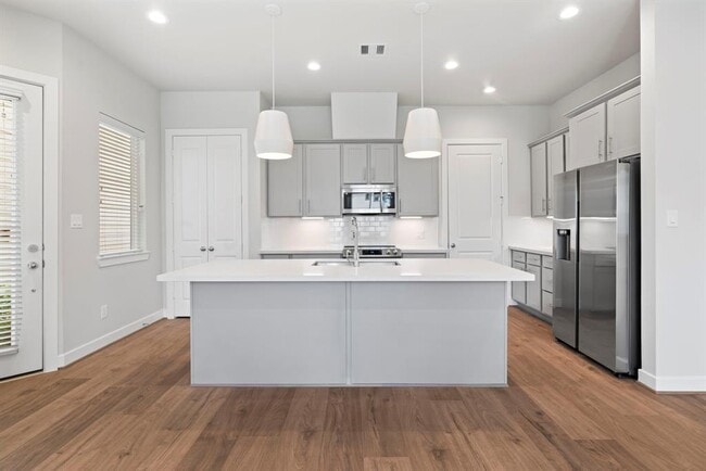 5911 Jasper Jones Wy