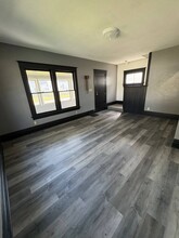 202 Summit Ave in Waterloo, IA - Building Photo - Building Photo