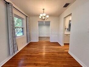 2203 Montana St in Orlando, FL - Building Photo - Building Photo