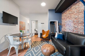 446 10th Ave in New York, NY - Building Photo - Building Photo