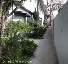 6340 Vineland in North Hollywood, CA - Building Photo - Building Photo