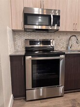 4819 Caroline St in Houston, TX - Building Photo - Building Photo