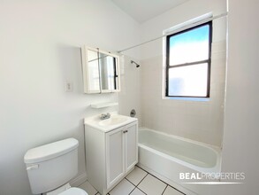 817 W Waveland Ave in Chicago, IL - Building Photo - Building Photo