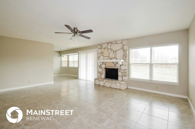 7110 Ridge Port Dr in Converse, TX - Foto de edificio - Building Photo