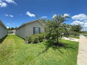 2323 Silverview Dr in Lakeland, FL - Building Photo - Building Photo