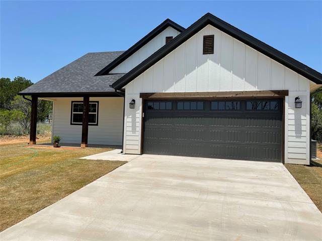 2614 Austin Dr in Granbury, TX - Building Photo - Building Photo
