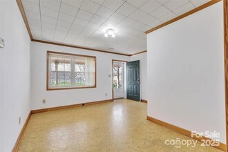 7484 Turkey Trot Dr in Stanley, NC - Building Photo - Building Photo