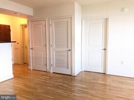 11760 Sunrise Valley Dr in Reston, VA - Building Photo