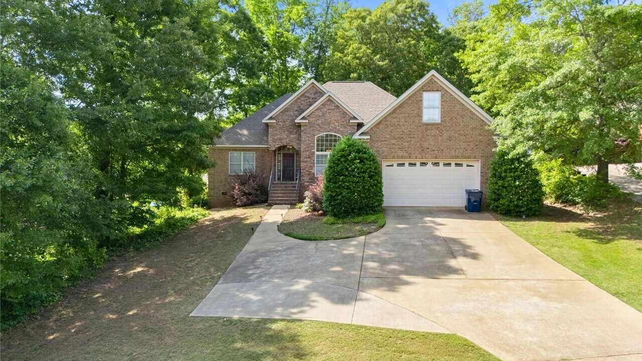 1786 Piedmont Dr. in Auburn, AL - Building Photo
