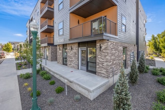 Luka Apartments in Garden City, ID - Foto de edificio - Building Photo