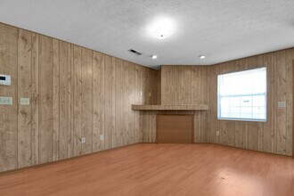 302-318 E 17th Ave in Columbus, OH - Foto de edificio - Building Photo